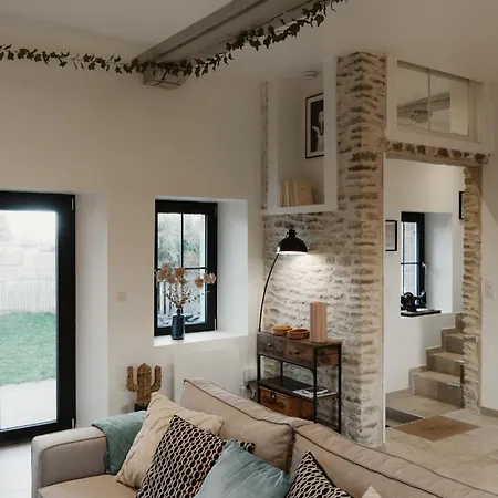 Le Temps Retrouve Nyaraló *